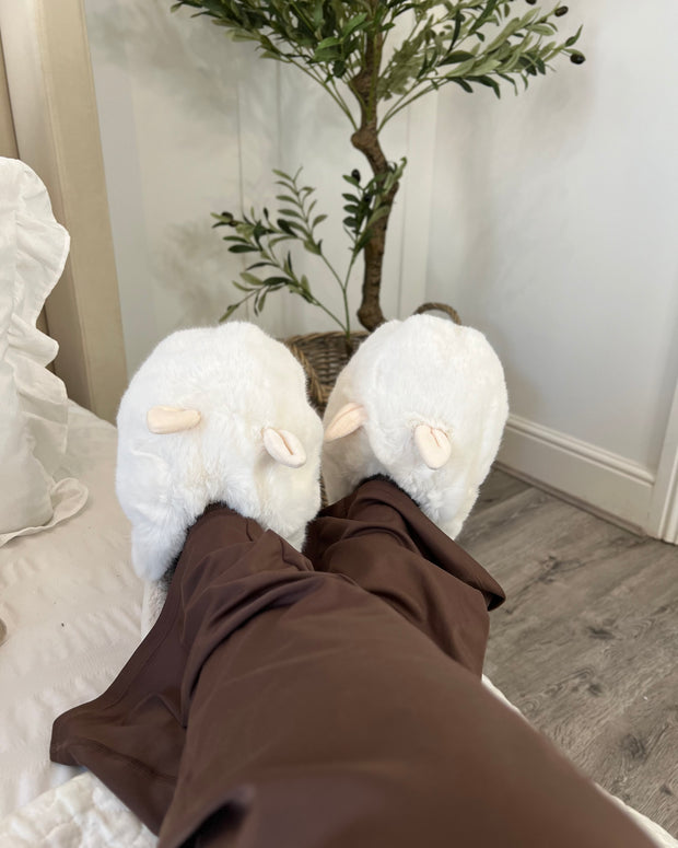 Oversized Cream Faux Fur Bunny Slippers