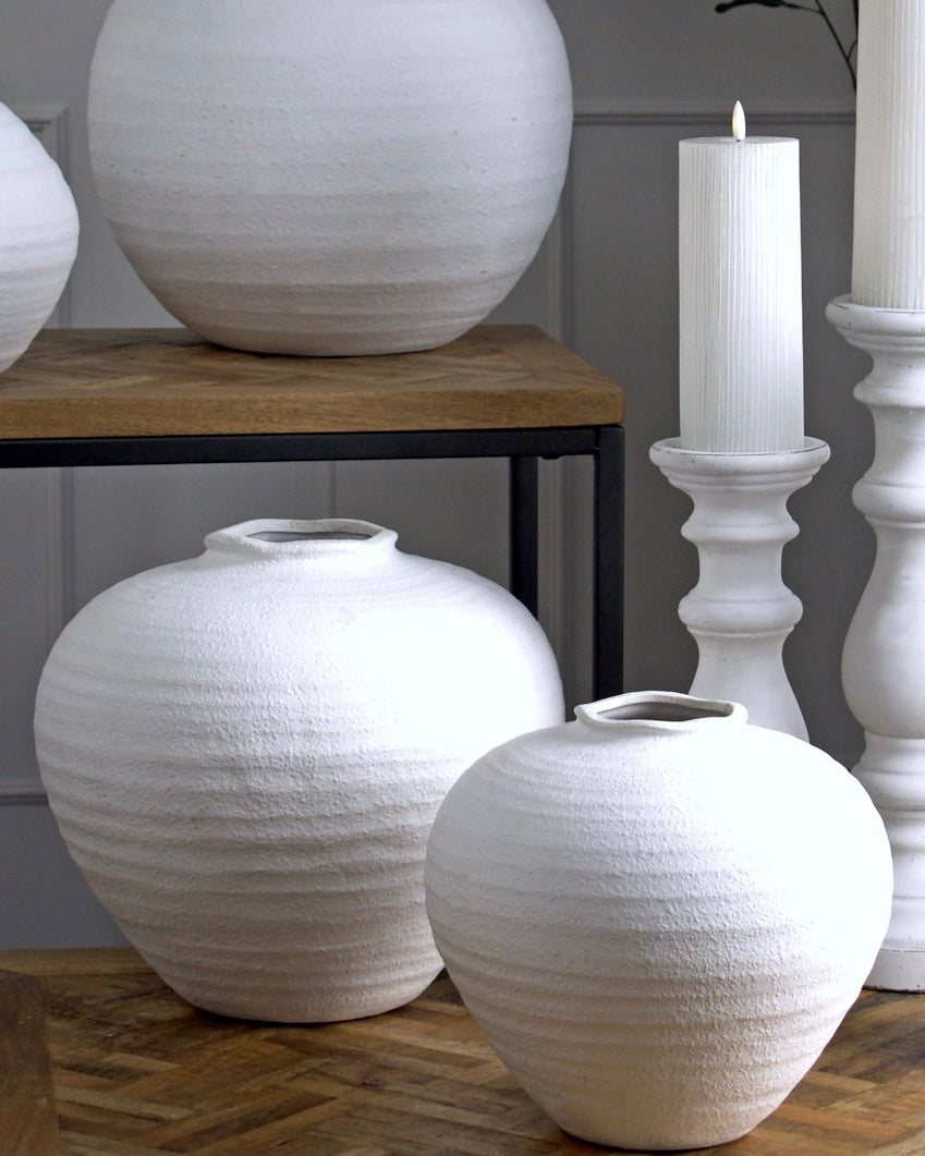 Regola Matt White Ceramic Vase