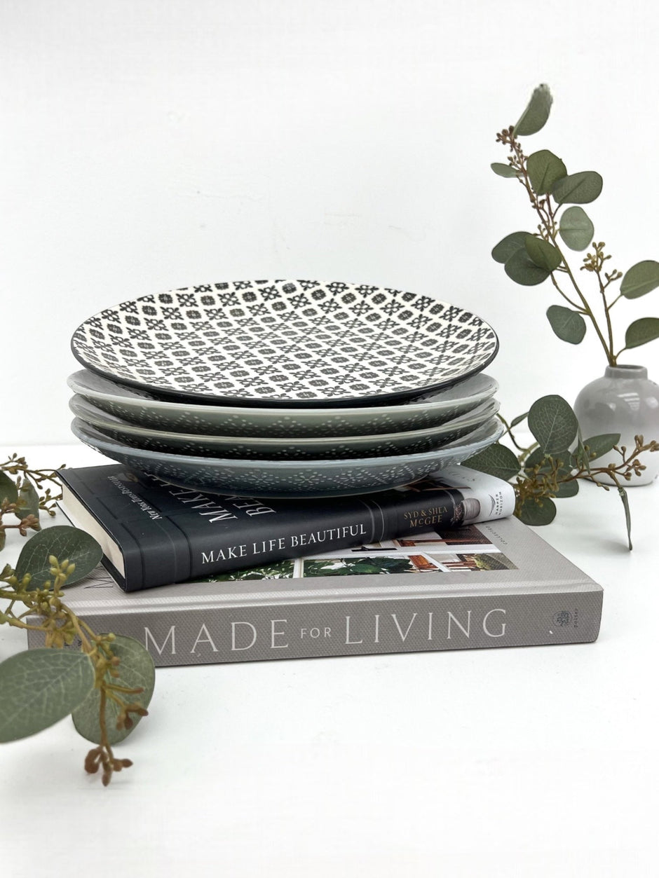 Patterned Nordic Monochrome Large Dinner Plates - Set of Four